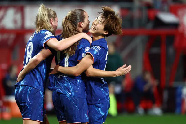 切爾西女足在歐洲女子冠軍聯賽中以3-1擊敗特溫特弗魯文